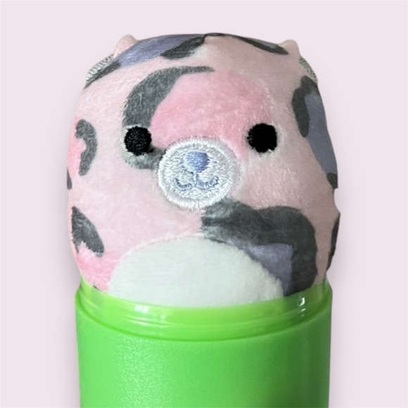 FREE WITH $30+ Dallas the pink leopard mystery Squishmallow capsule - Picture 2 of 5